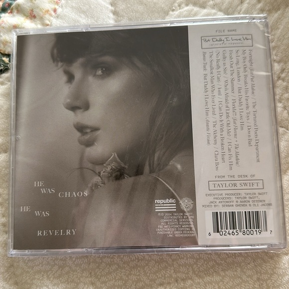 Taylor swift The tortured poets department+But daddy I love him acoustic version - Picture 2 of 2